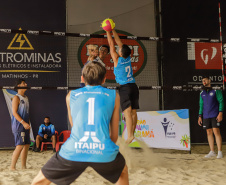 Matinhos, 24 de janeiro de 2024 - Circuito Paranaense de Vôlei de Praia em Matinhos.