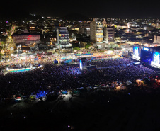 Roupa Nova e Rick e Renner encantam o público no segundo dia de shows no Verão Maior Paraná