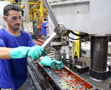 INDUSTRIA