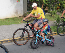 Passeio ciclístico é opção de exercício e lazer em Guaratuba