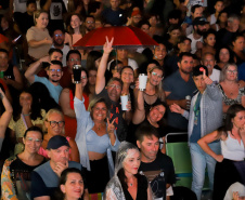 Roupa Nova e Rick e Renner encantam o público no segundo dia de shows no Verão Maior Paraná