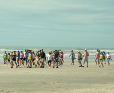 Verão Paraná promove saúde e interação entre famílias no Litoral