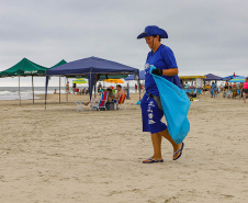Sanepar irá manter serviço de limpeza das praias até 28 de fevereiro