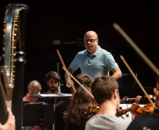 Orquestra Sinfônica do Paraná abre a temporada com a obra Floresta do  Amazonas