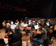 Orquestra Sinfônica do Paraná abre a temporada com a obra Floresta do  Amazonas