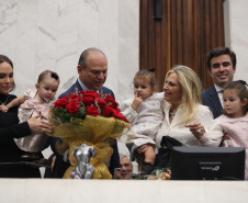 Governador participa da entrega do título de cidadã honorária do Paraná a Cida Borghetti