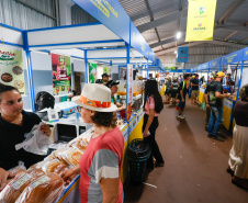 Pavilhão da Agroindústria Familiar do Show Rural reforça importância do apoio do Estado