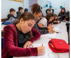 Com novos professores e 908 mil alunos, rede estadual volta às aulas na segunda-feira