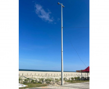 Com luzes cênicas e superpostes, Estado começa instalar novo sistema de iluminação em Matinhos