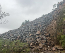 DER DETONAÇÃO DE ROCHAS