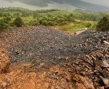 DER DETONAÇÃO DE ROCHAS