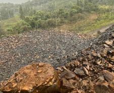 DER DETONAÇÃO DE ROCHAS
