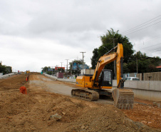 Novo viaduto de São José dos Pinhais atinge marca de 72,7% de execução