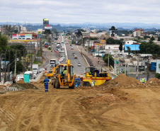 Novo viaduto de São José dos Pinhais atinge marca de 72,7% de execução