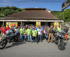 PORTOS DO PARANÁ REMOÇÃO RESÍDUOS