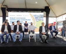 O governador Carlos Massa Ratinho Junior participou nesta quinta-feira (14) do lançamento da pedra fundamental do novo empreendimento do grupo J.Macêdo em Londrina, no Norte do Estado. 