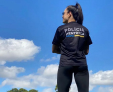 MULHERES POLÍCIA