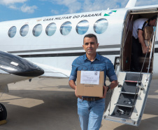 Avião da Casa Militar leva alimento especial para crianças internadas no Rio Grande do Sul