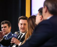 Nos EUA, governador apresenta modelo de crescimento econômico sustentável do Paraná