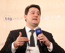 Nos EUA, governador apresenta modelo de crescimento econômico sustentável do Paraná