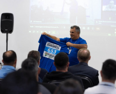 Sanepar homenageia empregados que atuaram na tragédia do Rio Grande do Sul