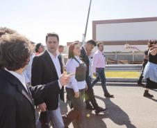 Carambeí, 13 de junho de 2024 - O governador Carlos Massa Ratinho Jr visita a nova fábrica de garrafas da Ambev, que está sendo construída em Carambeí, nos Campos Gerais.