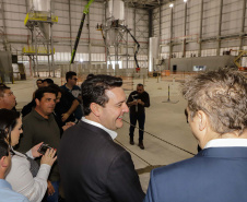 Carambeí, 13 de junho de 2024 - O governador Carlos Massa Ratinho Jr visita a nova fábrica de garrafas da Ambev, que está sendo construída em Carambeí, nos Campos Gerais.