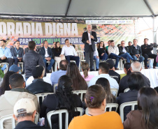 Darci Piana entrega residencial com 120 casas a famílias de Nova Londrina