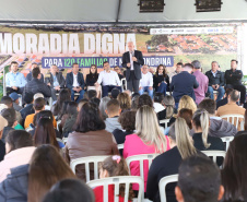 Darci Piana entrega residencial com 120 casas a famílias de Nova Londrina