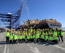 Mais de 1,2 mil visitantes conheceram o Porto de Paranaguá este ano 