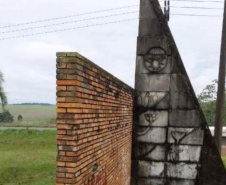 -DER/PR contrata restauração de monumento rodoviário de Poty Lazzarotto 