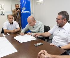 Sanepar e Prefeitura de Antonina assinam protocolo de intenções para saneamento básico 