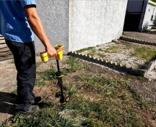 Lixo na rede de esgoto causa obstrução e danos ao meio ambiente