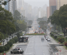 Curitiba bate média histórica de chuva para julho em menos de 15 dias
