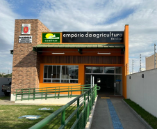 Empório da Agricultura Familiar comercializa produção local em Maringá