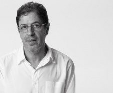 MUPA promove oficina e conversas sobre corpo, música e arquitetura com Guilherme Wisnik, José Wisnik e Francisco Fanucci