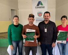 COHAPAR - Entrega de títulos de regularização fundiária em Japira