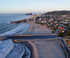 Novo boletim da orla: revitalização de Matinhos atinge 94,33% em junho