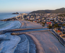Novo boletim da orla: revitalização de Matinhos atinge 94,33% em junho