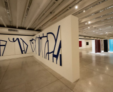 MON terá visita mediada com a artista nos últimos dias da exposição de Elizabeth Jobim