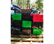 Polícia Ambiental apreende 933,85 kg de substância análoga a maconha em Umuarama