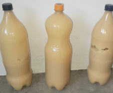 Sanepar ensina comunidade a fazer sabão ecológico 