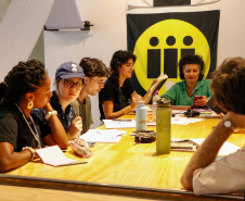 MUPA encerra a residência de investigação crítica com Laboratório de Imaginário Radical