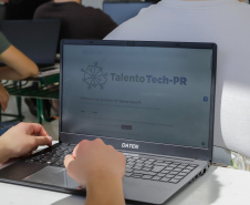Alunos do projeto Talento Tech realizam primeira prova presencial nos 50 municípios