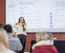 Capacitação reúne técnicos pedagógicos dos NREs para aplicação de IA no ensino da matemática nas escolas do Estado