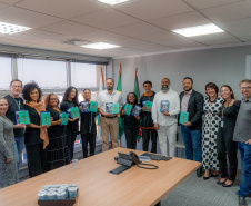 Educação: Secretaria realiza entrega de livros Afro-brasileiros para escolas estaduais