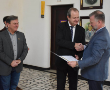 Representantes do Estado recebem homenagem pela atuação no fomento  científico do Paraná