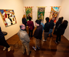 Exposição “Segredo da Cor” traz foco antirracista e brasilidades no Museu Casa Alfredo Andersen