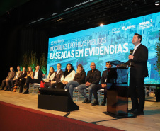 Seminário sobre indicadores e políticas públicas baseadas em evidências