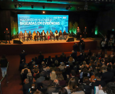 Seminário sobre indicadores e políticas públicas baseadas em evidências